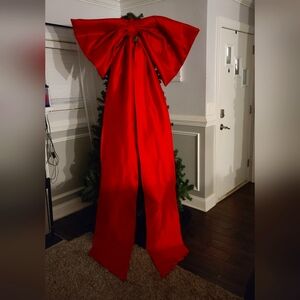 Giant Christmas Tree Bow